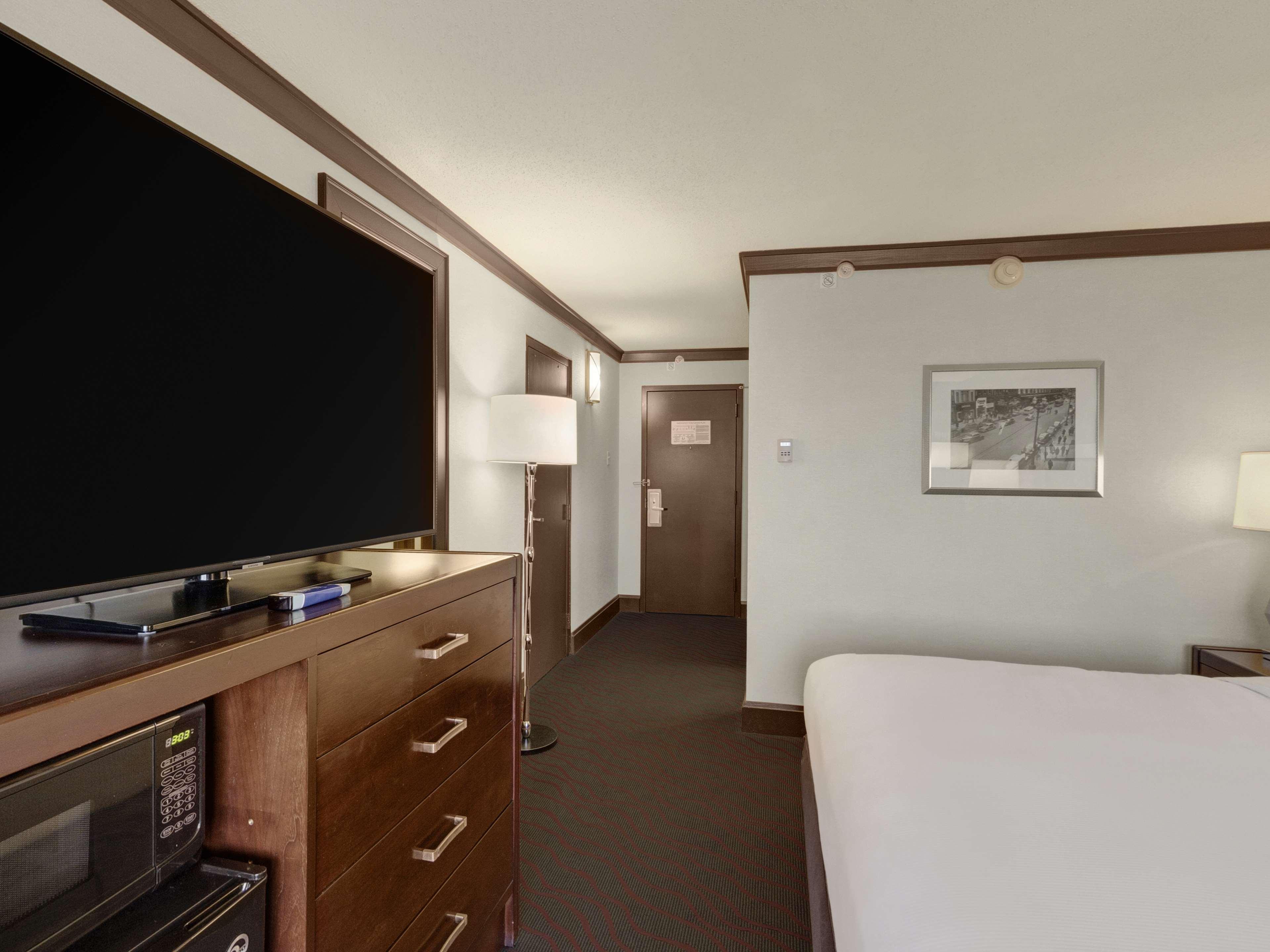 Doubletree By Hilton Hotel Cleveland Downtown - Lakeside Exterior foto
