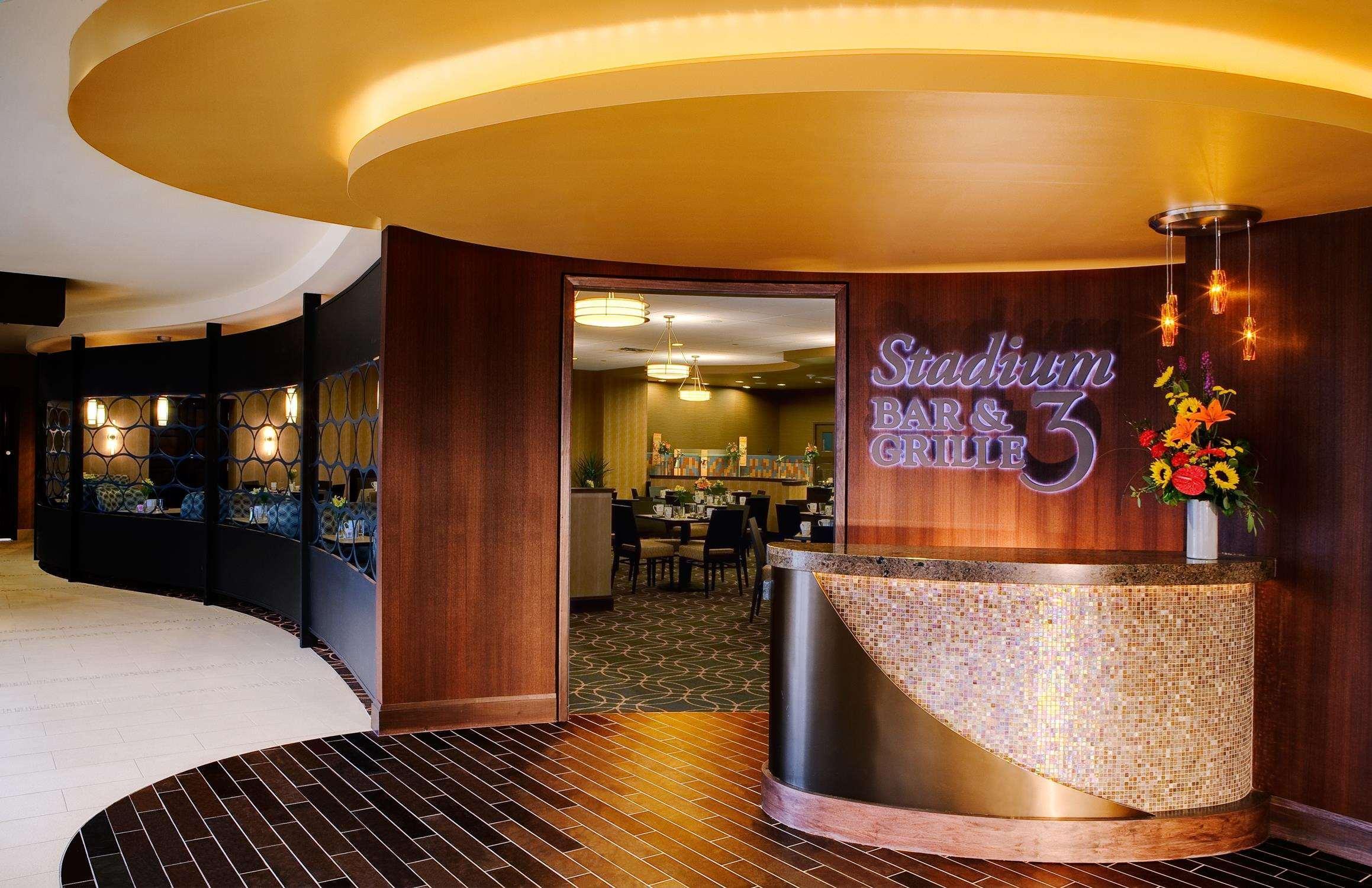 Doubletree By Hilton Hotel Cleveland Downtown - Lakeside Exterior foto